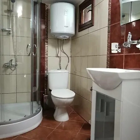 بيت للعطل Къща За Гости Лъки *